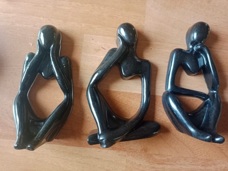 Pensadores en Resina Epóxica