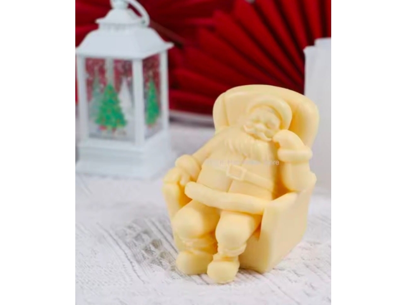 Vela Viejito Pascuero en cajita de madera fina