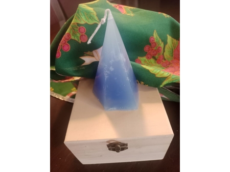 Pirámide Pentagonal grande con Caja de madera grande