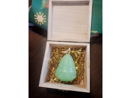 Vela Piñon grande con cajita de madera de regalo