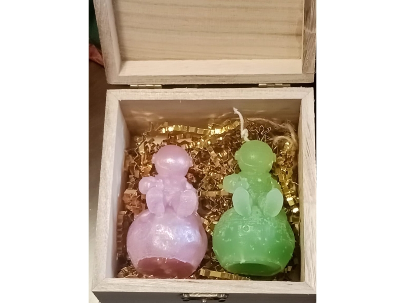 Pack 2 Velas Astronautas con caja de madera de regalo